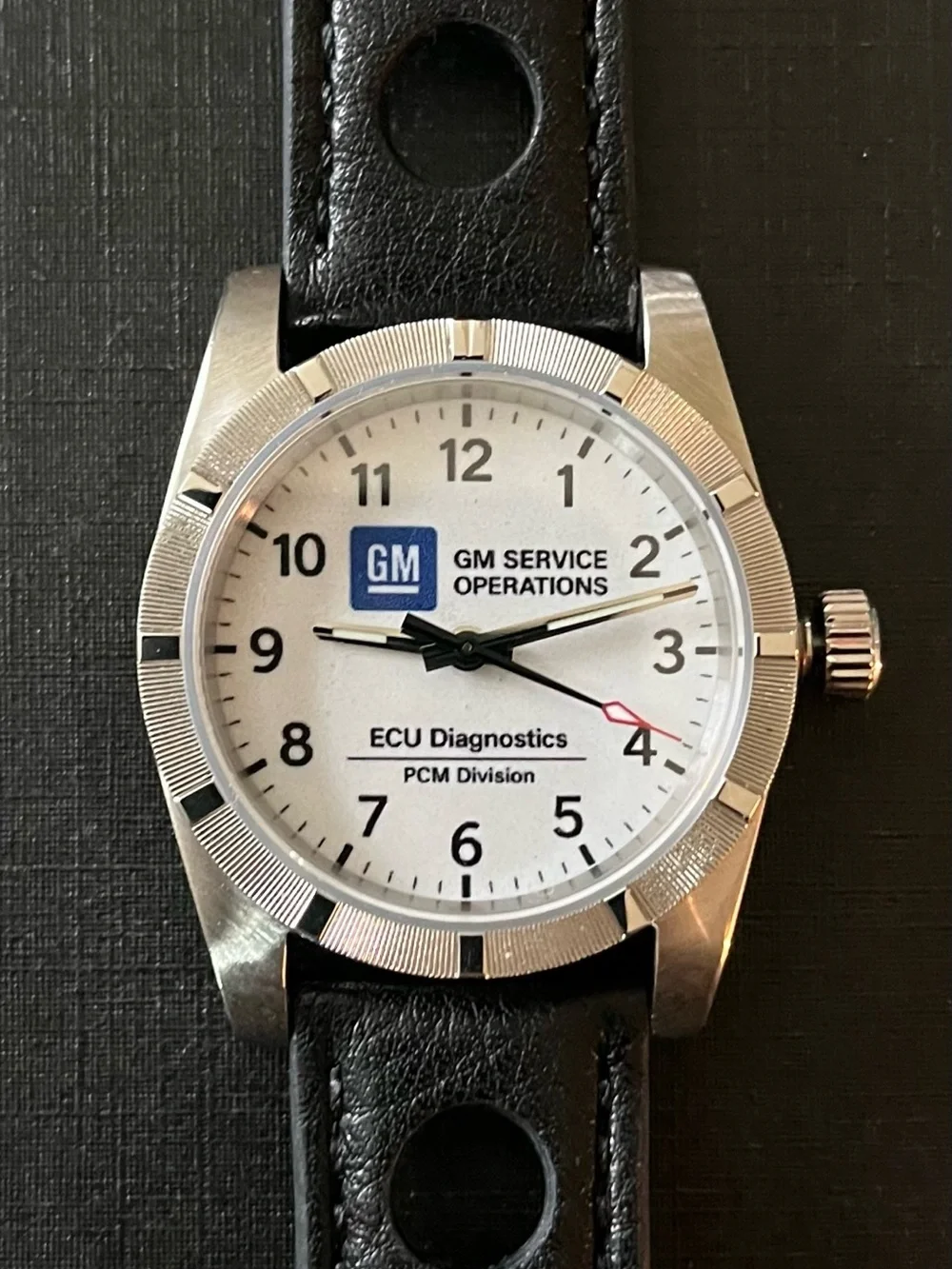 Watch, custom GM TECHNICIAN